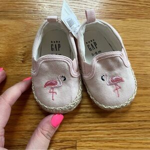 Baby Gap flamingo faux espadrille crib shoes size 3-6 months